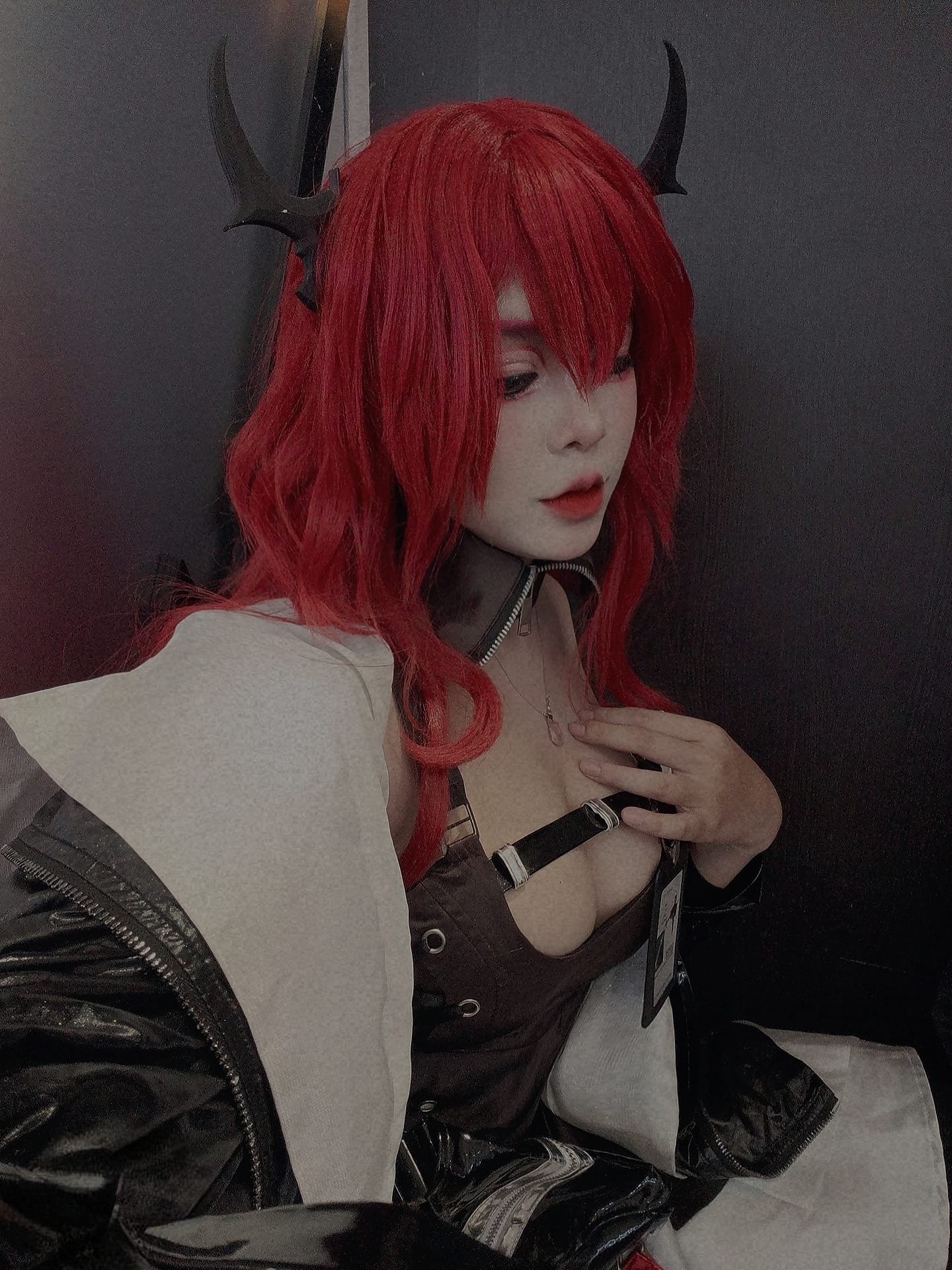 Take a Look at the Everyday Photos of the Stunning Cosplayer, Revealing Her Identity That Leaves Male Fans Awestruck 1 photo 1735620552115 17356205526471091820223