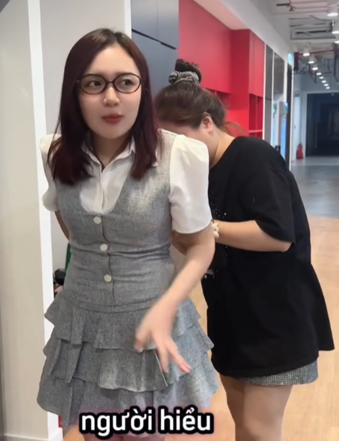 MC Phuong Thao encounters an incident 