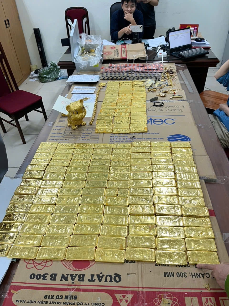 Images of Tiktoker Mr Pips After Arrest 5 In total, there are 890 pieces of SJC gold and 246 kg of raw gold.