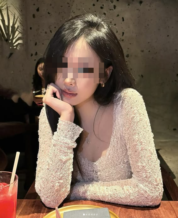 Hottest Today: Controversy Surrounding Beautiful Gamer in Arena of Valor Criticized for Wearing Revealing Outfit, Claims It's What the "Boss" Wanted 2 edit screenshot 2025 01 21 142401 17374443340742013105542