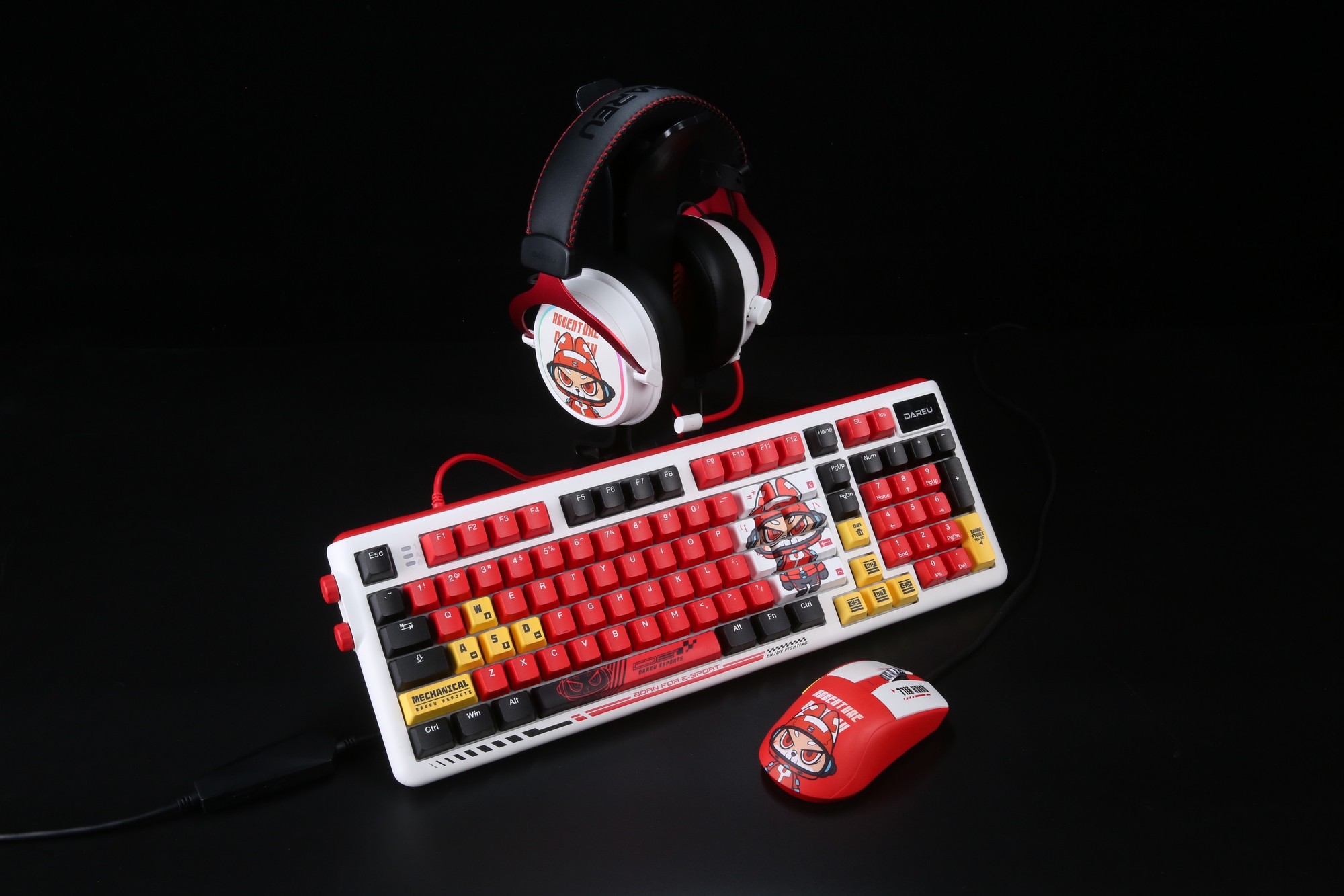 VTM Esports: Dramatic Championship at GPlay Premier - Vietnam Final 2024 2 TLX Combo from sponsor DareU Vietnam.