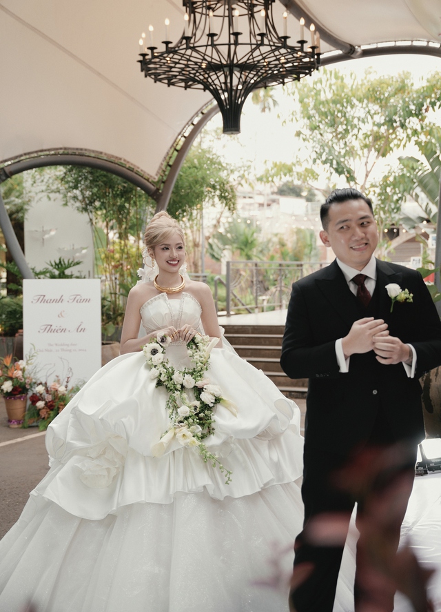 After the Wedding, "Egg Fried Rice Girl" Shares Her Experience as a Daughter-in-Law of a Prominent Family 2 kim01529 1735457010410254423220 1735894616188 17358946181762067426143