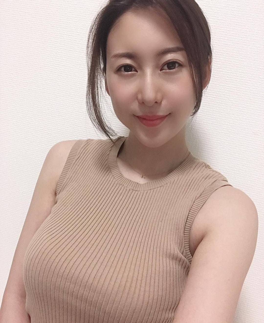 Once Highly Popular, Yua Mikami's Colleague Quietly Changes Careers to an Unexpected Job 3 photo 1735563527422 1735563528733126273651