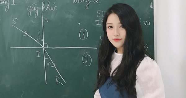 Beautiful Physics Teacher Shows Off Stunning, Hot Photos Just Like a Hot Girl 1 photo 1735712482660 17357124846932039347351