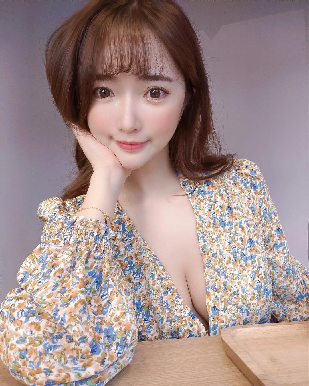 The streamer who looks just like a retired 'hot girl' suddenly goes viral 7 photo 1736826784942 17368267870371311914658