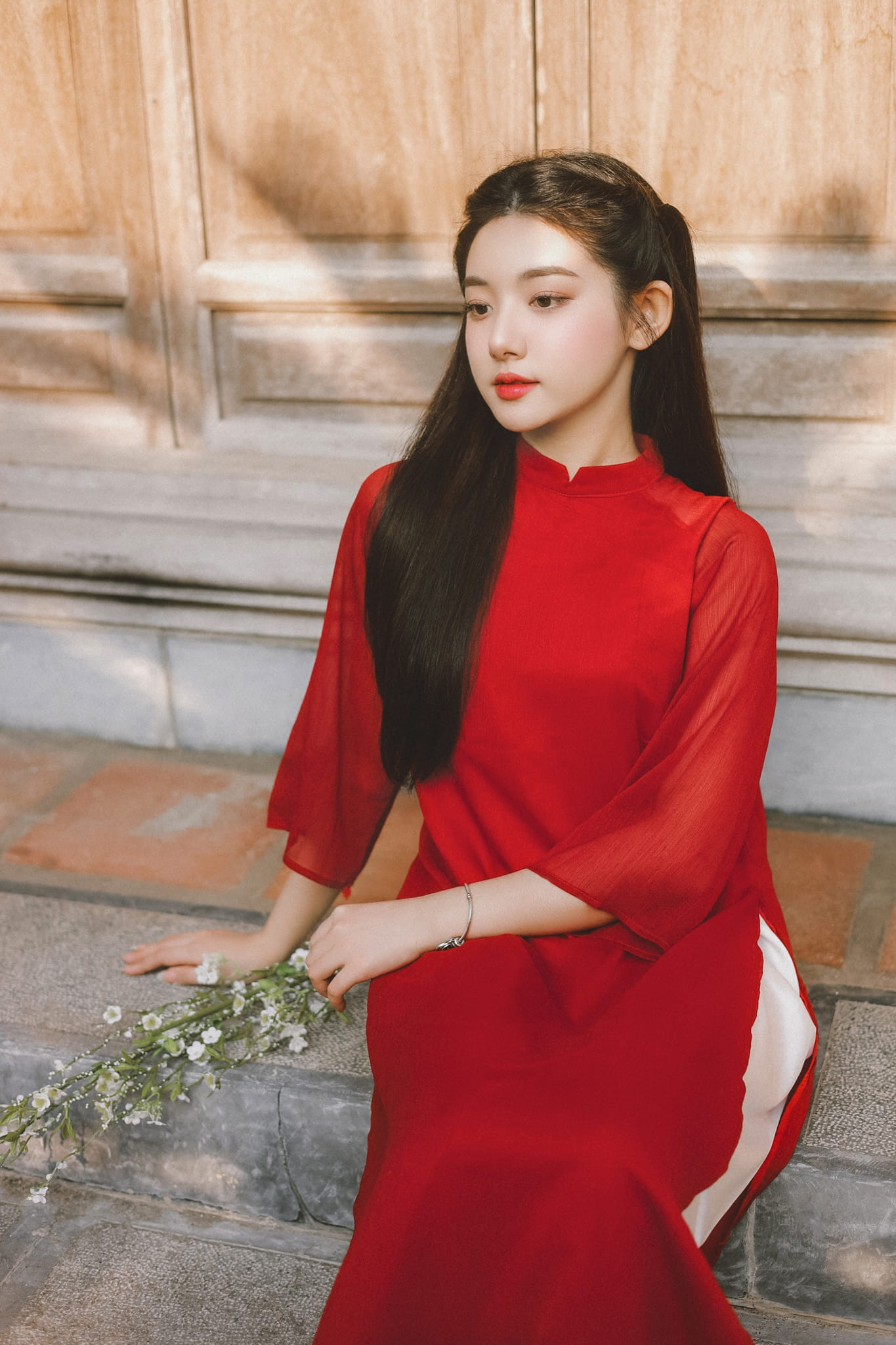 Admiring the Festive Tet Photos of Mukbang Hot Girl, Male Fans Can't Look Away 4 photo 1737285373299 17372853751741464337225