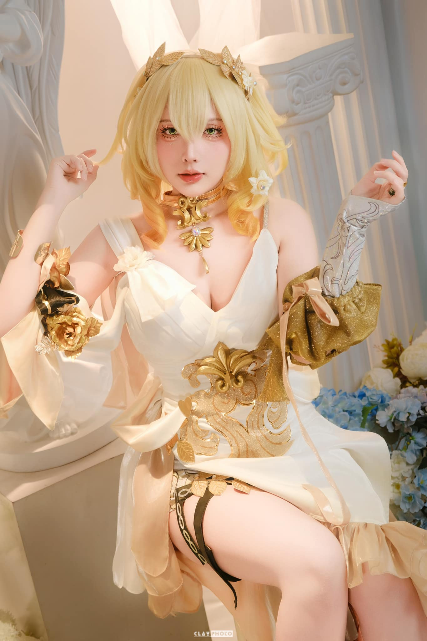 Admiring the Flawless Aglaea Cosplay, Male Fans Can't Find Any Flaws 1 photo 1737519836149 1737519838182659016792
