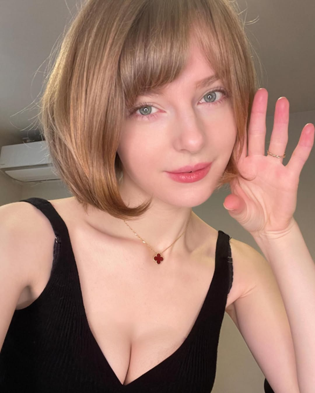 Stunning Game Character Cosplay, Hot Girl Unexpectedly Becomes Famous, Continues to Share Sultry Photos 6 photo 1737618294247 17376182944441927760093