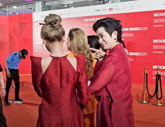 Xoài Non and New Partner Announce Plans for 'Happy News' on the Red Carpet at WeChoice Awards 2024 6 screenshot 2025 01 13 110758 1736743070661136652918