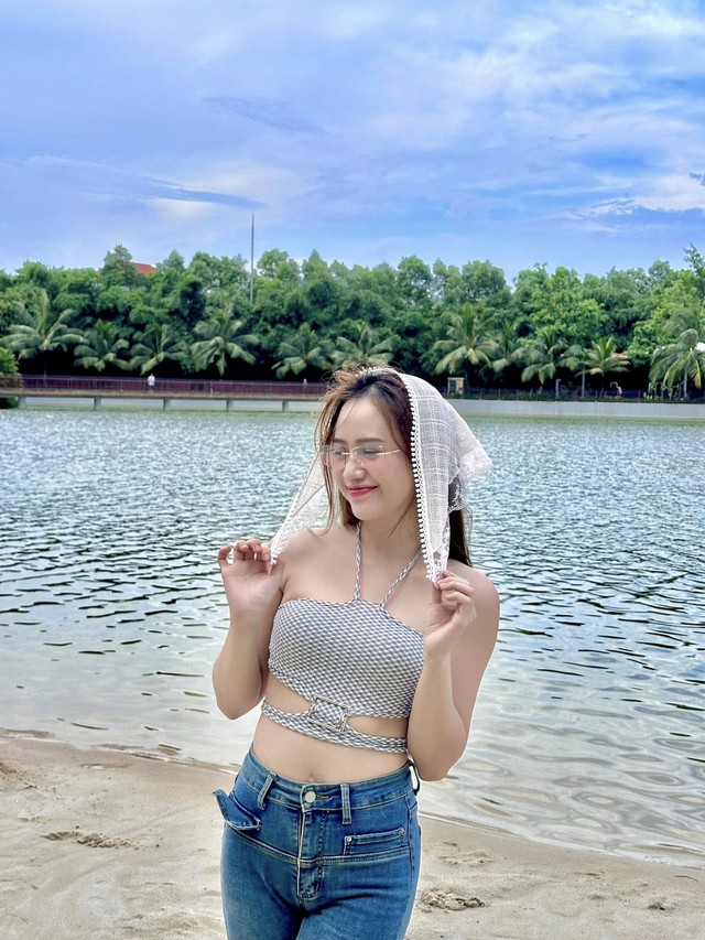 Mai Linh Zuto Makes Male Fans Lose Sleep Again 11 45136285077931440941264578211589336156735086n 17406251162231013944508