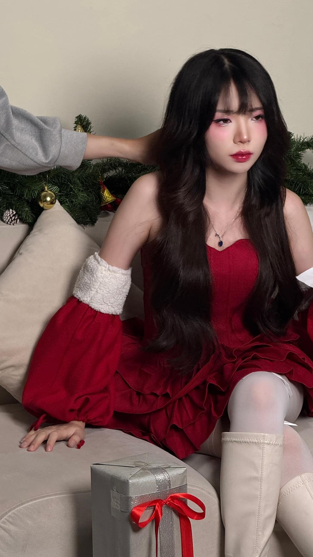 Remind's Recent Beauty Transformation is Fascinating! 2 This style change reflects maturity and shows that she continuously develops her image.