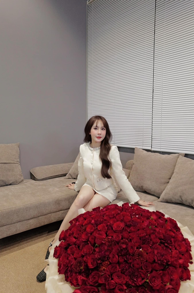Admiring the Real-Life Photos of the Famous Female Billiards Player, Stunning Appearance Leaves Viewers in Awe 4 48111727724271979909589975844670420450090886n 1740298714573951771353
