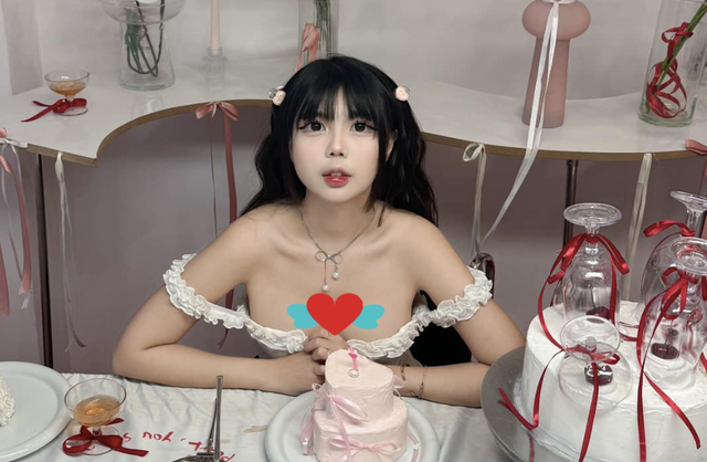 Female Streamer Invites Fans to Game, But Everyone Focuses on Her Stunning Figure 5 edit anh chup man hinh 2025 02 08 luc 150107 1739066816928715900855