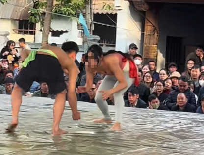 Female Wrestler Wears Tight Gym Outfit for Competition, Shocking Netizens 7 edit screenshot 2025 02 11 162822 17392661943171924004613