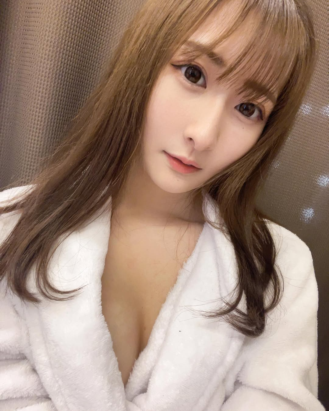 Yua Mikami's Colleague Faces Major Scandal, Caught Cheating in a Hotel Room 1 photo 1738820900463 17388209008561061125566