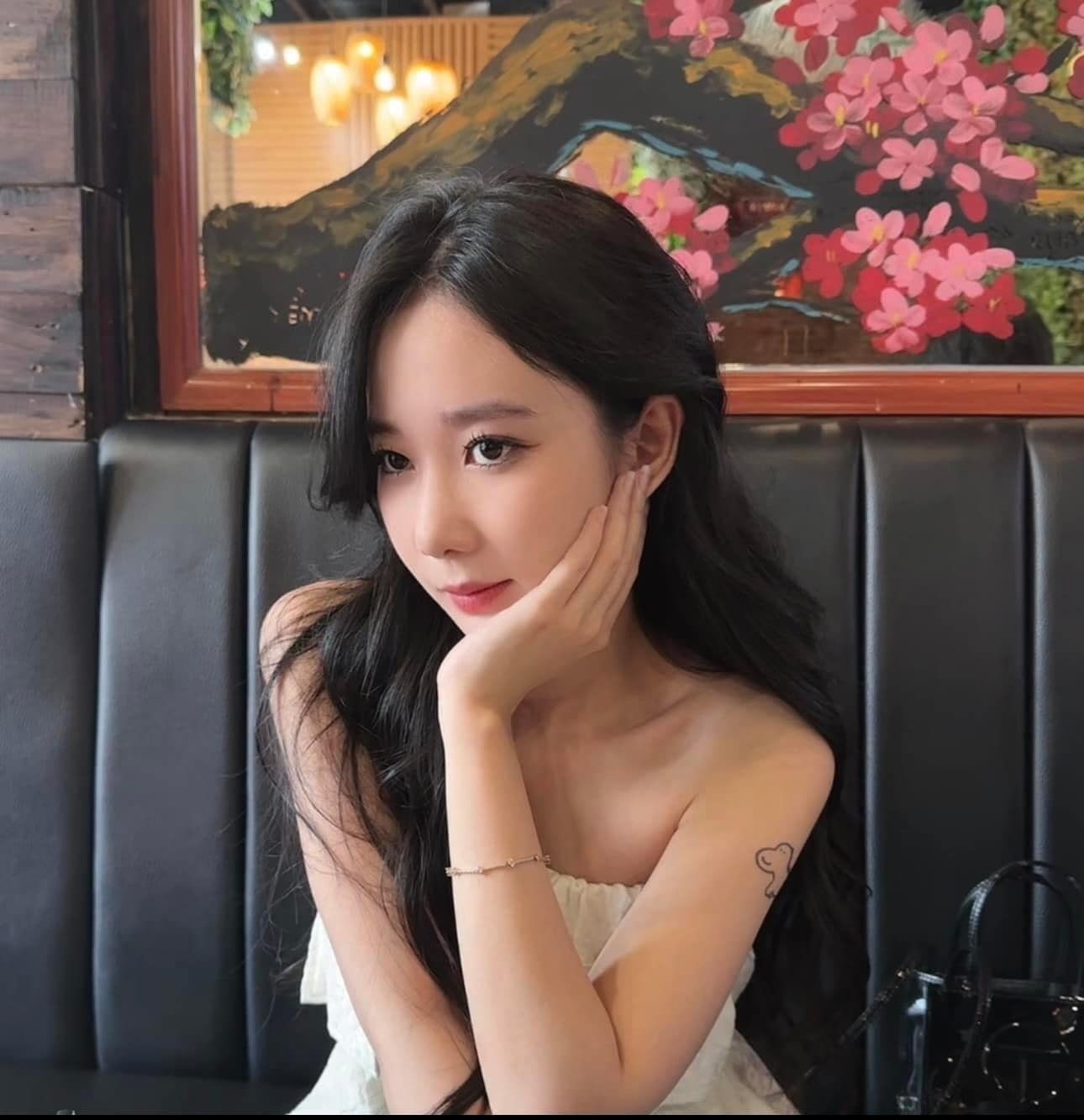 Beautiful female streamer confirms "reaching out to the vast sea", concerned about negative comments 2 photo 1739159844052 1739159844254481022168