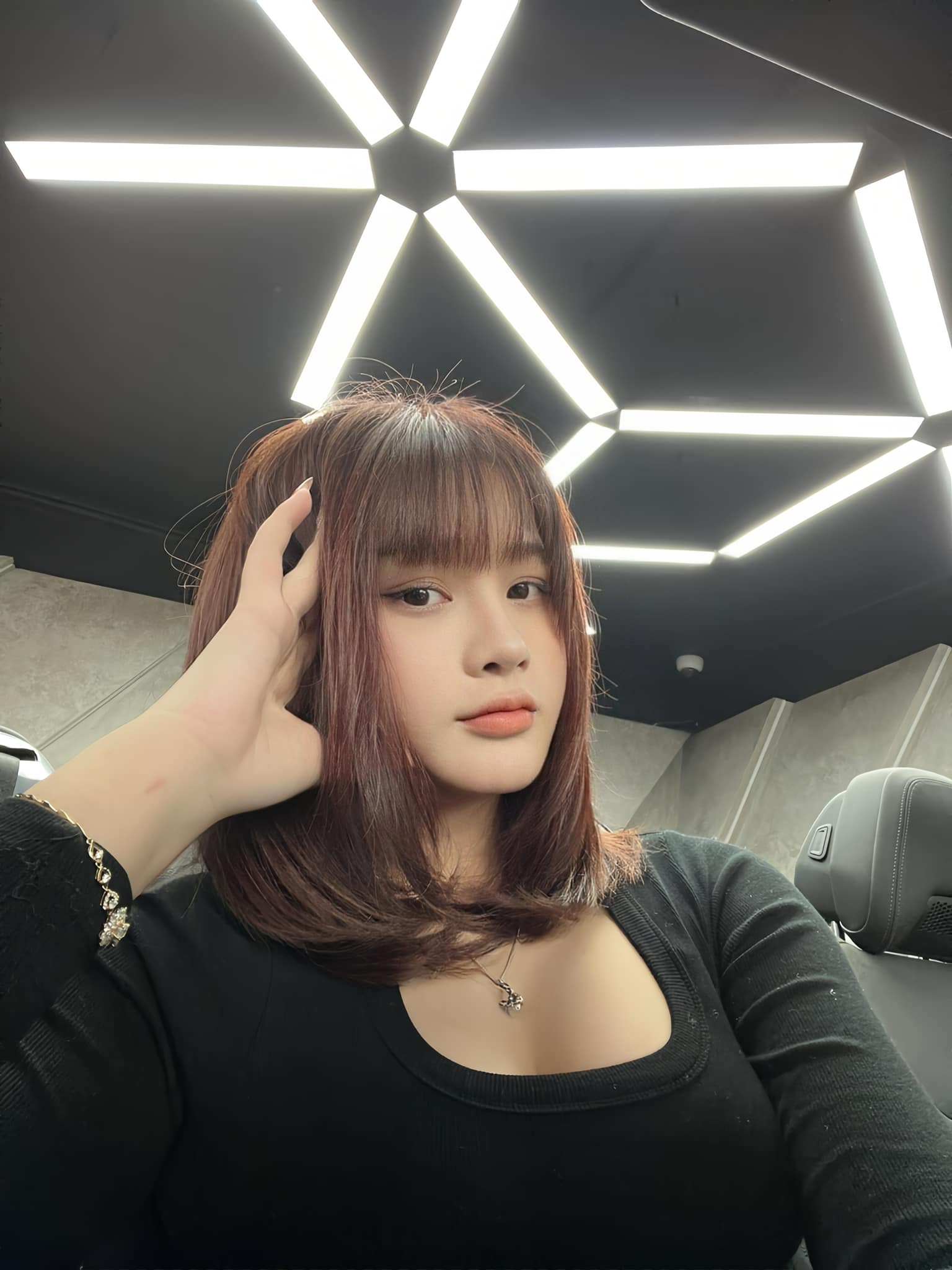 Rumors Suggest Lyly Sury is the "Leading Lady" in a Clip by a Famous TikToker, Who Recently Faced Drama 1 photo 1739329120670 17393291211671946014015