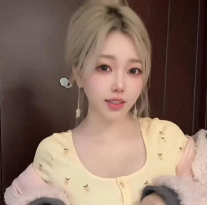 Beautiful female streamer "quotes" 700 million for wedding, thrilling male fans who rush to apply 1 photo 1739871838258 17398718393611578261944