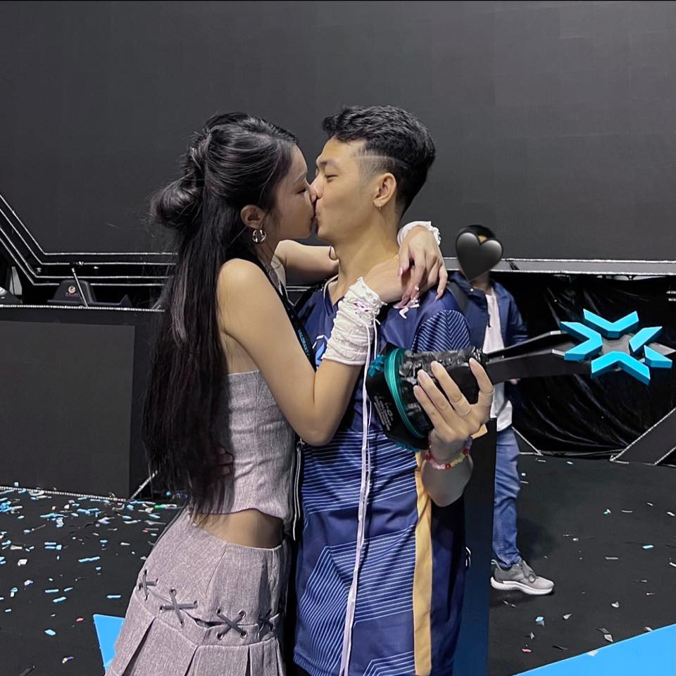 The Sultry Female MC Sparks Jealousy Among Fans Again 1 photo 1739951079793 17399510800561962565830