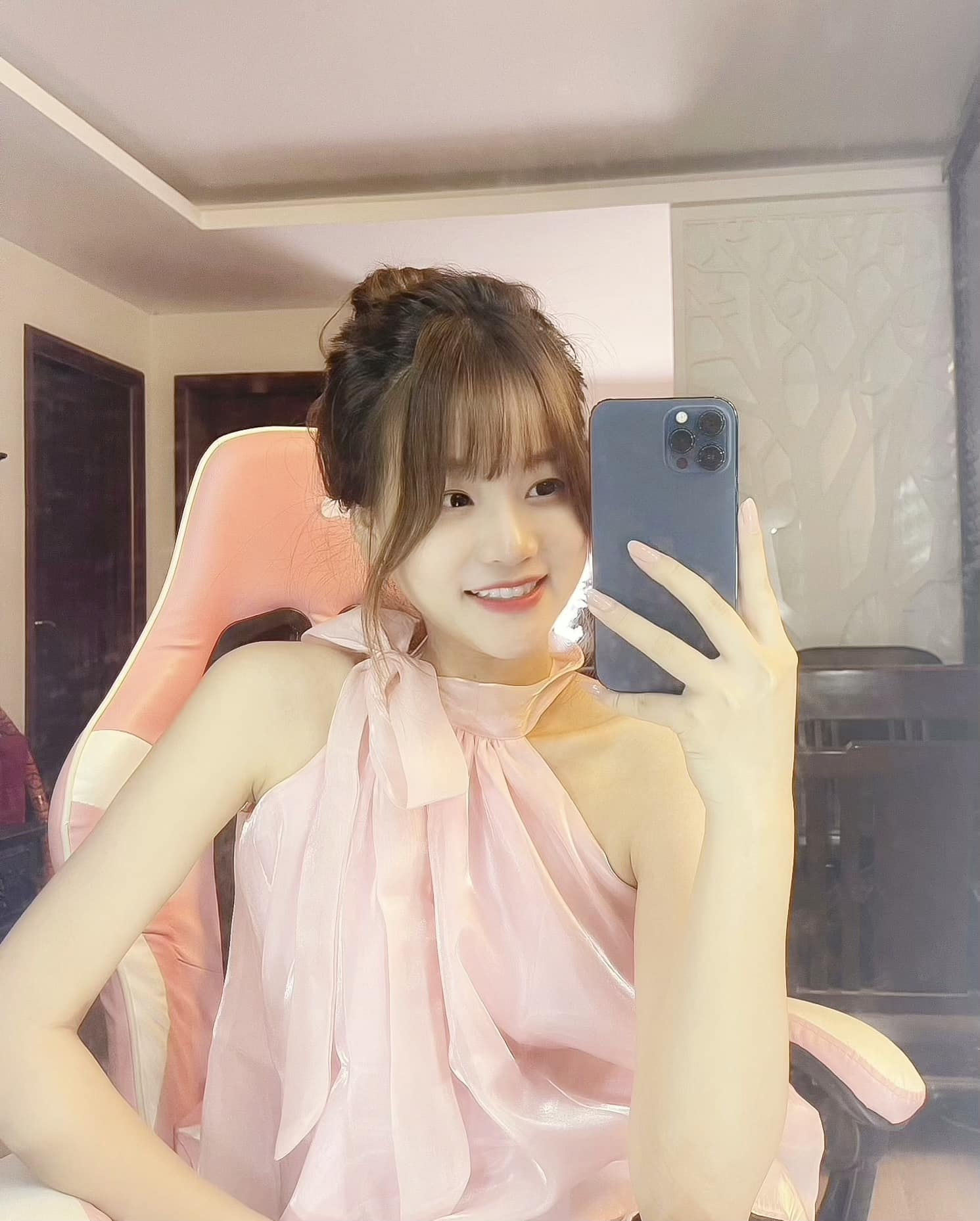 After Rumors of Dating a Tycoon, Lyly Sury Publicly Reveals New Love 8 photo 1740375914577 1740375914806381355055