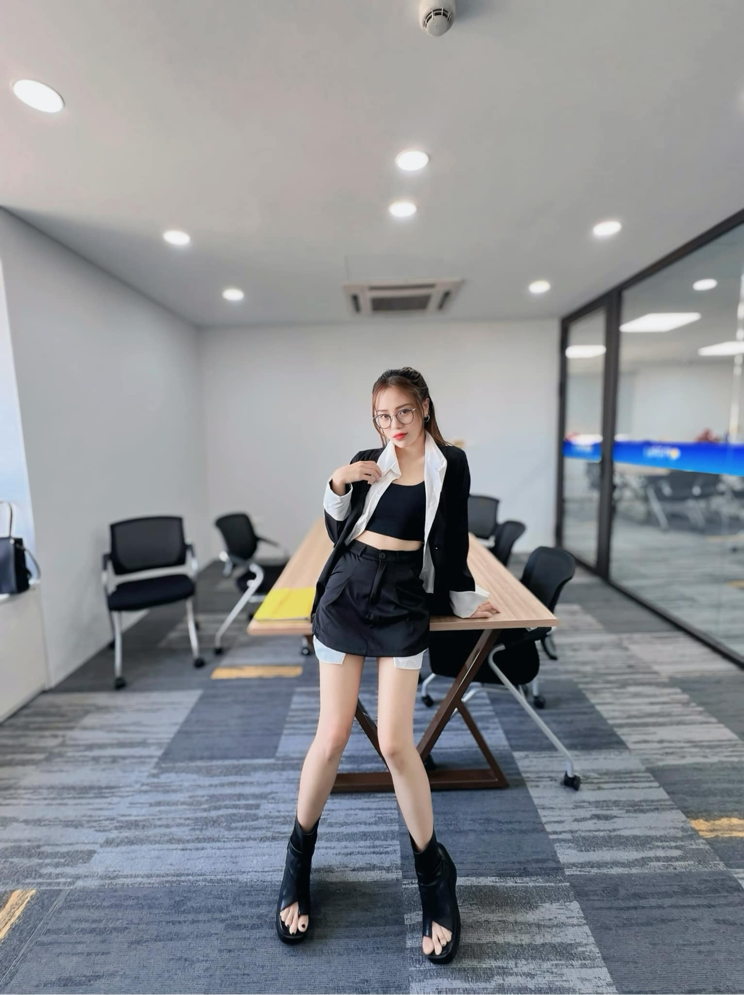 Mai Linh Zuto Makes Male Fans Lose Sleep Again 10 photo 1740631191588 1740631191946999050608