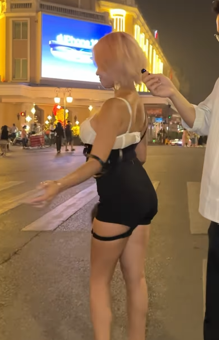 Showing Off Her Hot Body, Girl Demands 3 Billion VND Bride Price Causing Viewers to Roll Their Eyes 2 screenshot 2025 02 04 141802 173865353641828999817