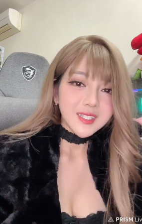 First-Generation Female Streamer Makes a Comeback, Still Stunning Enough to Leave Newcomers in the Dust 3 screenshot 2025 02 05 162138 17387473361161241461514