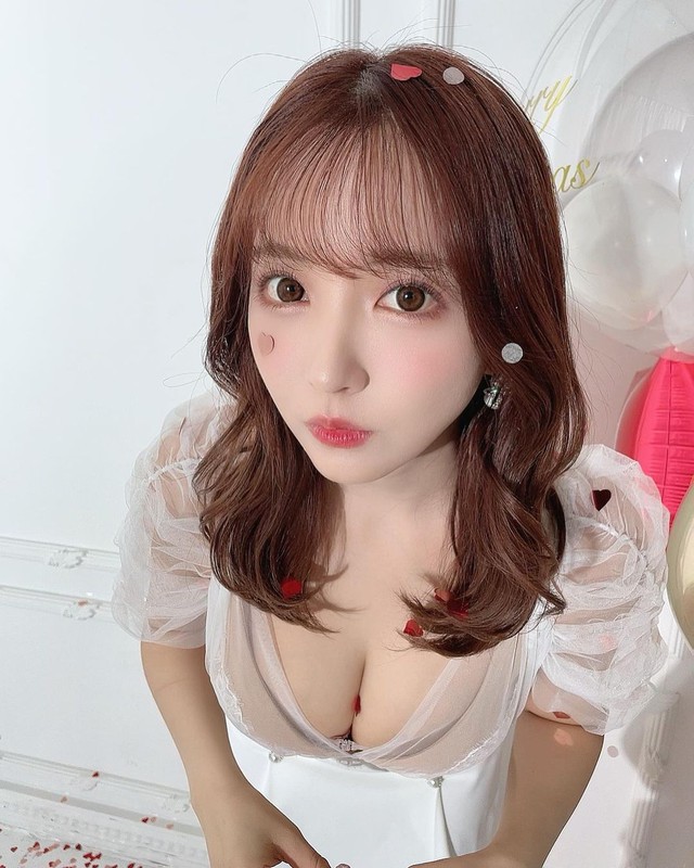 Surprised by Yua Mikami's Photos in Vietnam, Fans Excitedly Gather to "Hunt for Idol" 2 unknown3170842775338054083324778192482336314077123n 1740622885291 1740622885686297450904