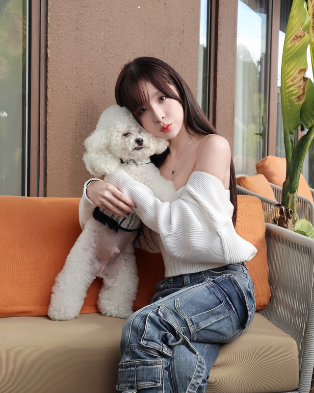 Hot Girl Tammy Phạm Shyly Shows Off Her Stunning Curves, So Much So That There's an AI 'Warning' 7 482146726184895220340356894192641351793762002n 17411430939001979334948