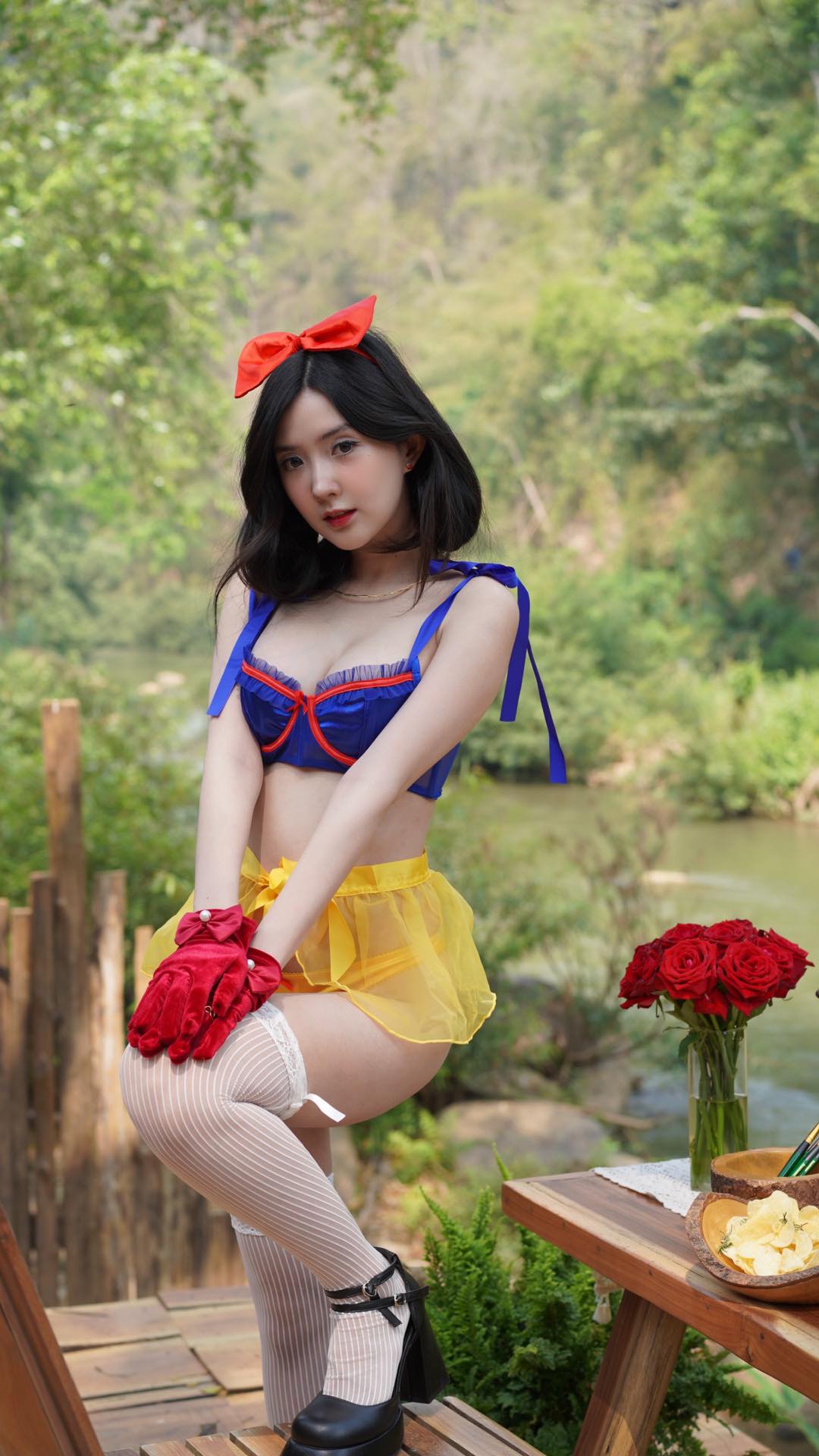 Sensational Snow White Cosplay Captivates Nearly 80,000 Accounts 4 48716202412084387339868911889168389103294339n 17429620160851109519557 1742973376053 17429733761341284029369 1742974423125 1742974423311195080259