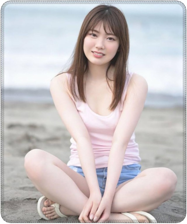 Auctioning Original, Used Clothes, Hot Girl Earns Nearly 300 Million 2 61v6lh2pdlacuf8941000ql80 1741926610856 1741926611034623202631