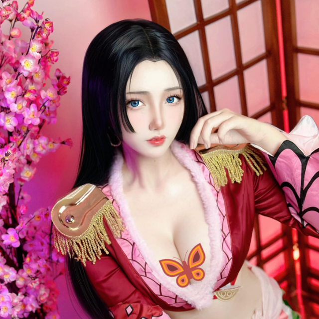 Beautiful Girl Makes One Piece Fans Swoon with Her Stunning "Double" Cosplay 4 edit screenshot 2025 03 05 104831 1741147467656745508383