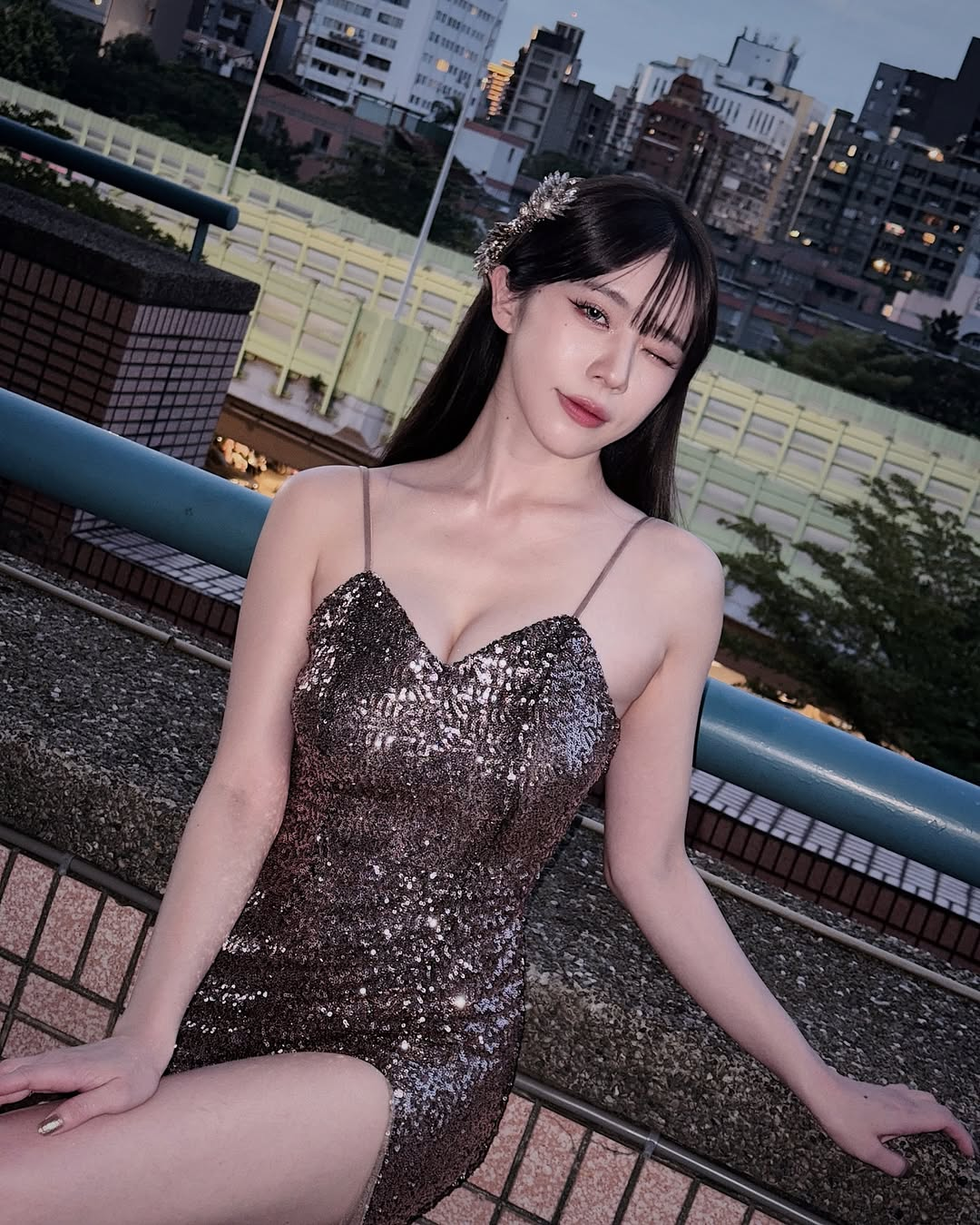 Beautiful female streamer suffers from controversy, almost faced "jealousy attack" just because of a male fan 3 photo 1738735485790 17387354863712129411160