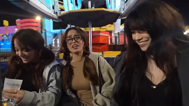 Three Beautiful Streamers Shockingly Harassed and Attacked on the Street, Terrified to the Point of Tears 2 photo 1741150008861 1741150009309861731961