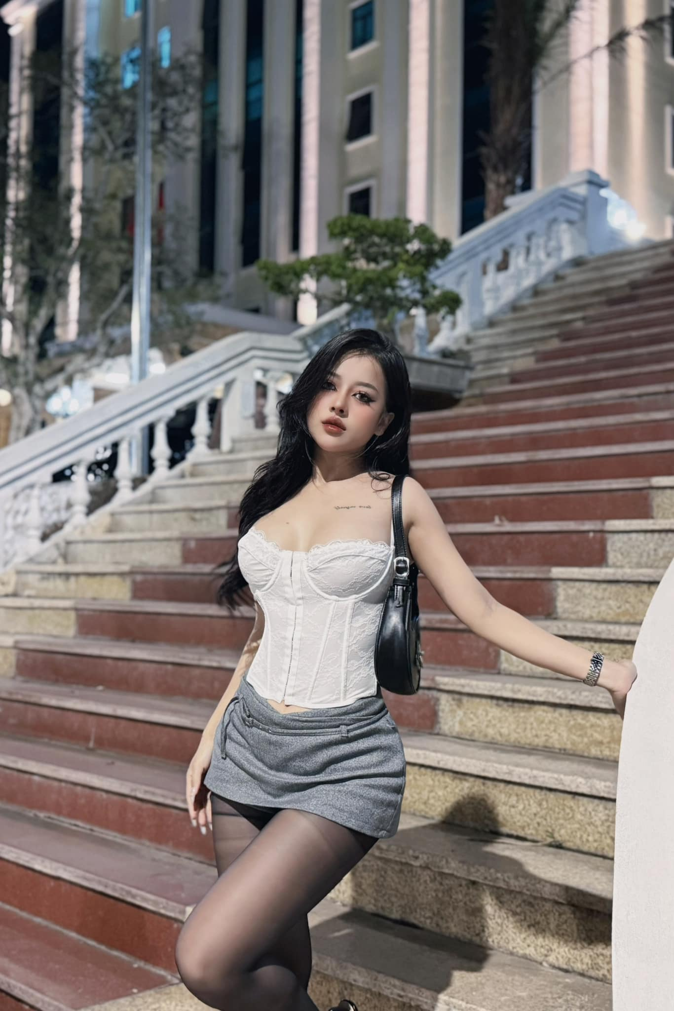 Hot Girl PT Speaks Out About Controversial "Revealing" Outfit 3 photo 1743301280047 17433012802592060108049