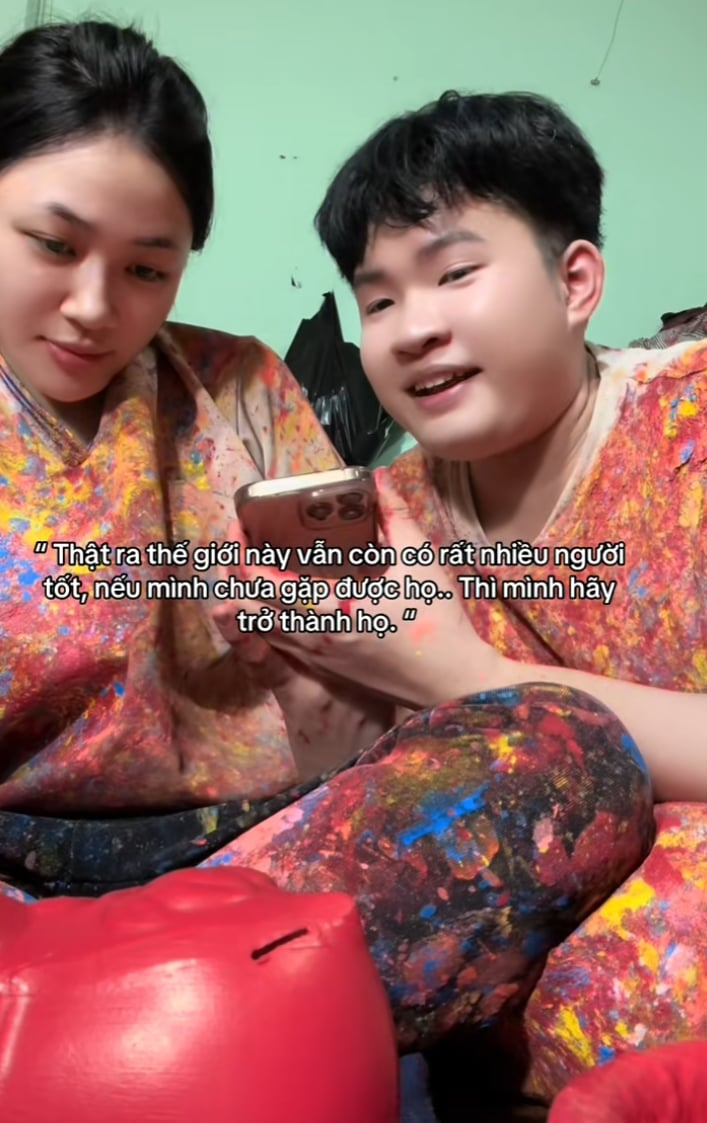 Tran Ha Linh Goes Viral with New Clip, Gamers Captivated by Every Move 1 photo 1743326987490 1743327007301593886684