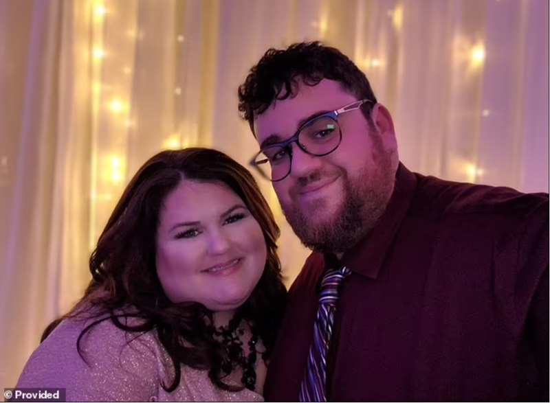 Borrowing a Laptop for 1 Minute, the Girl Shocked for Life: The Scary Side of Her Boyfriend Exposed 1 Natalie Brown publicly shared her haunting story to warn others