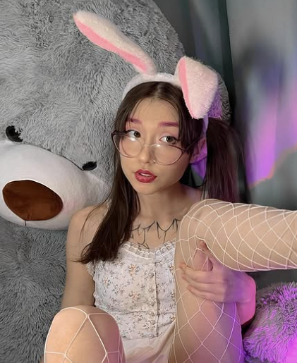 Unrecognizable Current Appearance of the Female Streamer Who Shocked Viewers on Air to the Point of Being Banned 2 screenshot 2025 03 26 152129 1742977435944697258696