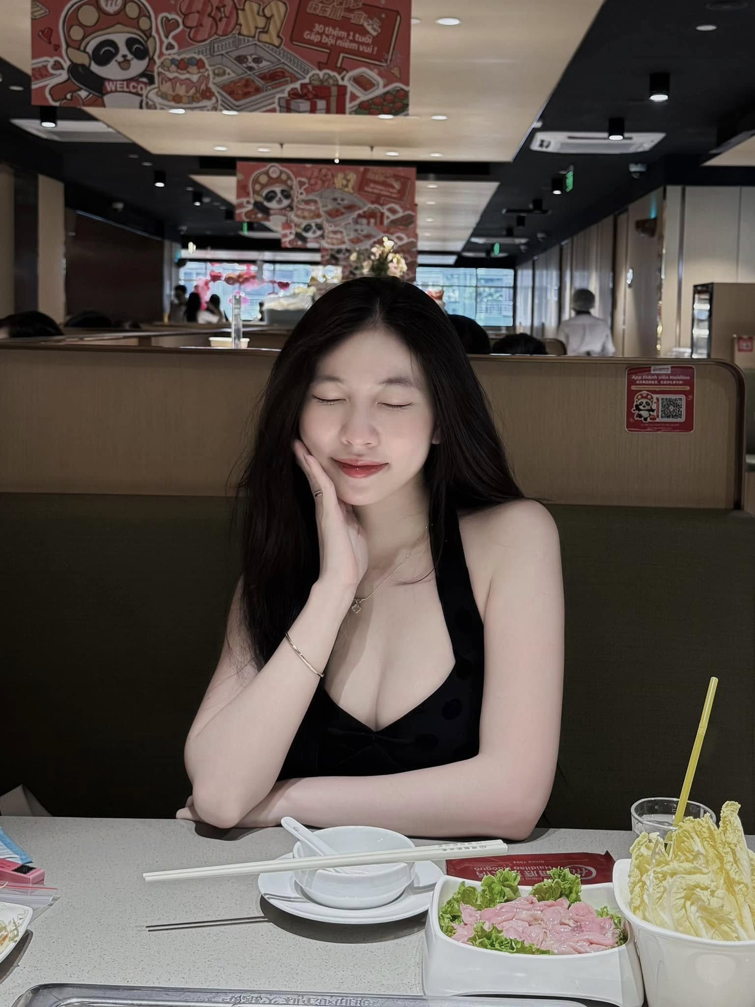 The Only Female Star to Once Ignite the PUBG Mobile Tournament: Where Is She Now? 3 48513287539279919841466513062640350439285180n 17459813376471159529284 1745982474892 17459824750231486833291