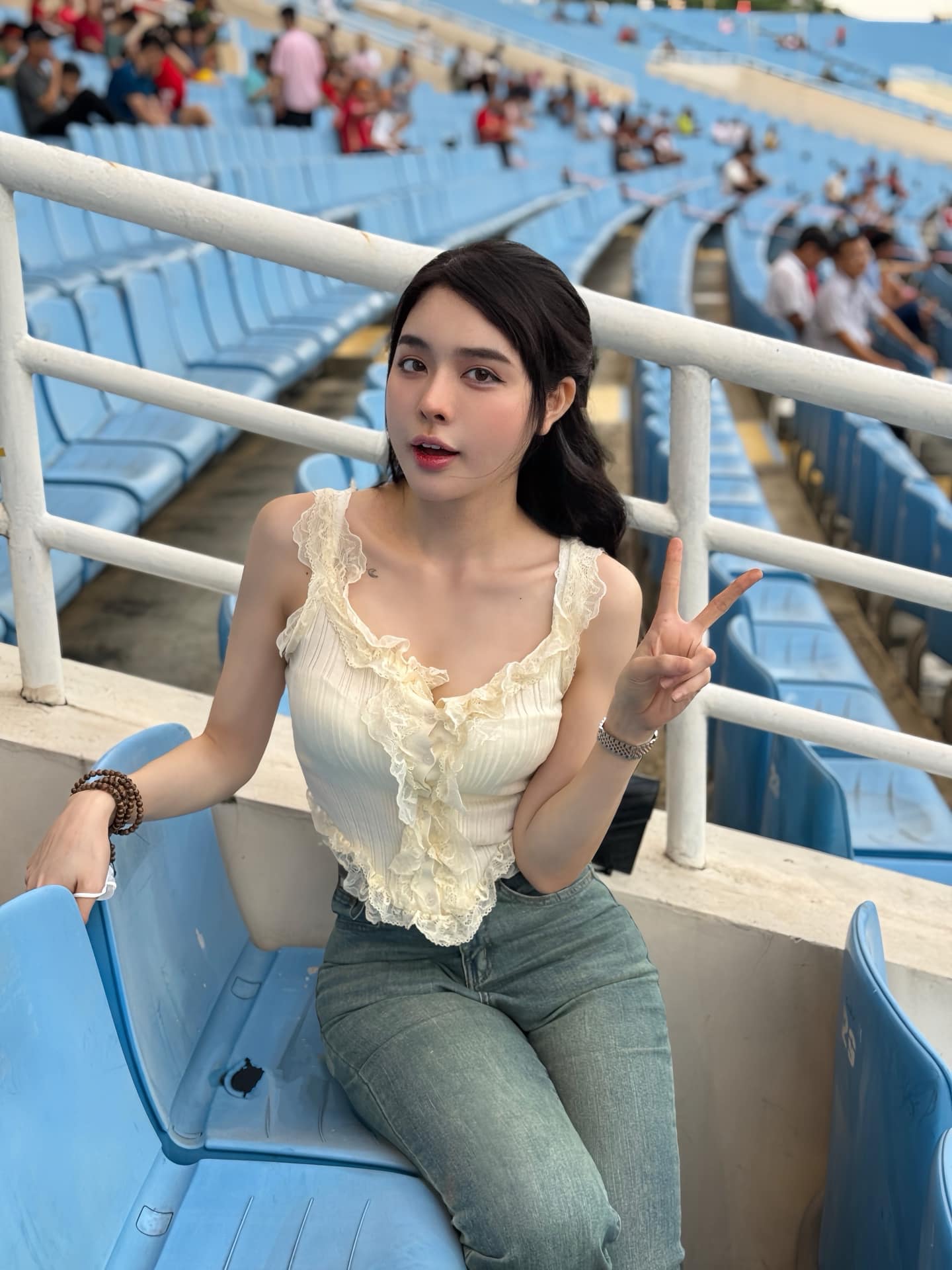 Stunning Beauty of the Sexy Hot Girl Who Just Joined the WAG Community Has Everyone Talking 3 48682631839429658659168858791212370001281628n 1744773578820776925343 1744776807715 17447768078351844407535