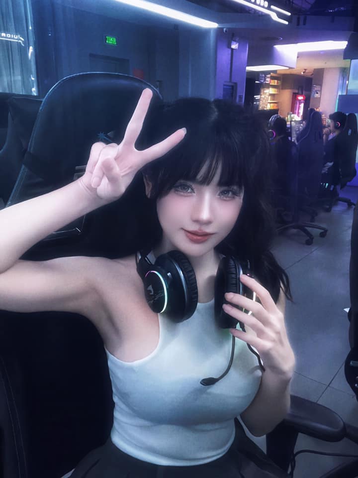 The Everyday Beauty of Audition Gamer, Just as Stunning as Internet Hot Girls 2 4886553516650106395116096115298315853910011n 1744185454561843571465 1744186621003 17441866212661856653597