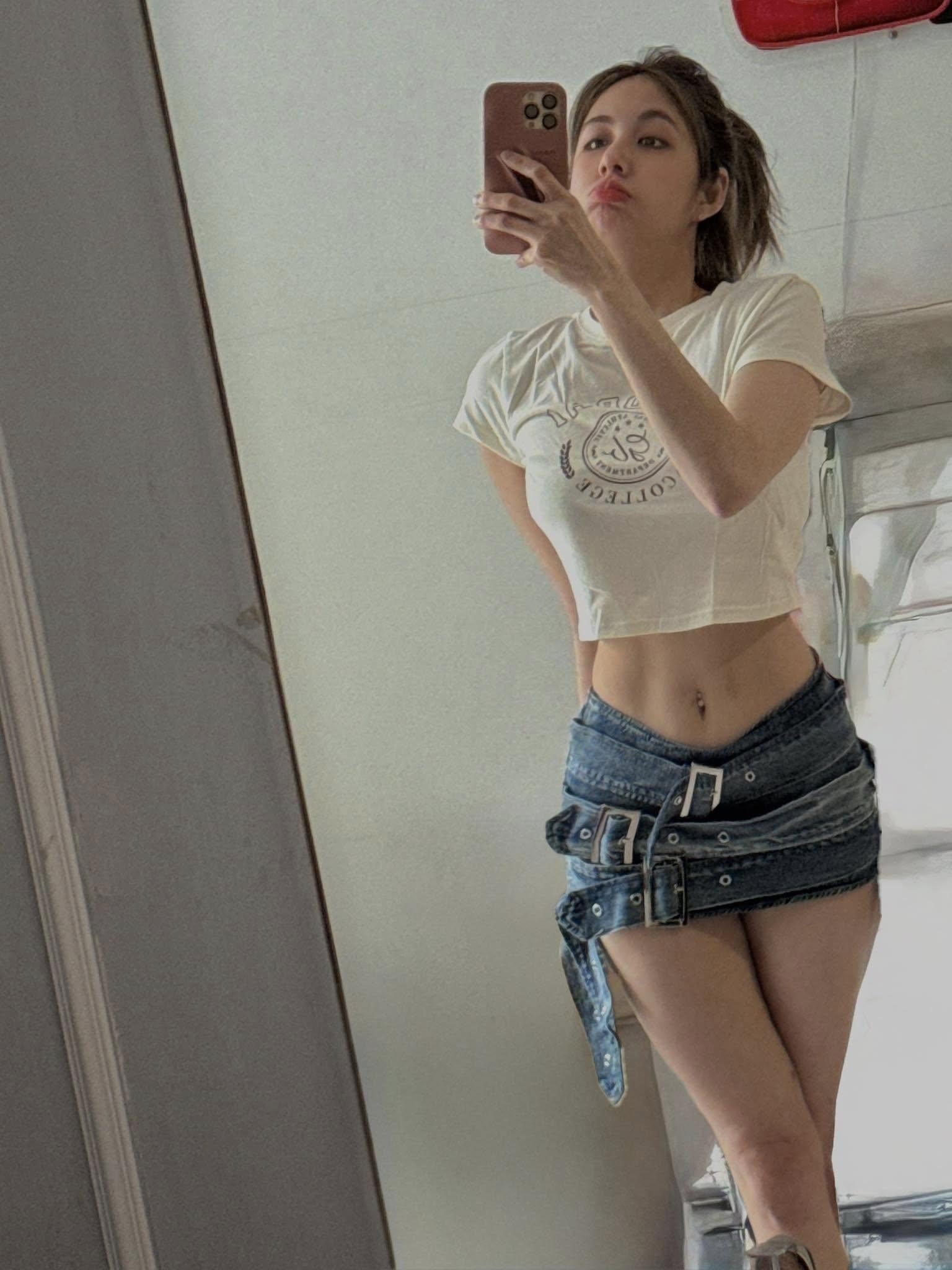 Hot Girl Rice Paper Updates Her Stunning Look After 15 Years of Fame 3 48912340630647077970120483236452239489136707n 1744098981716319307141 1744101627703 17441016278301196604576