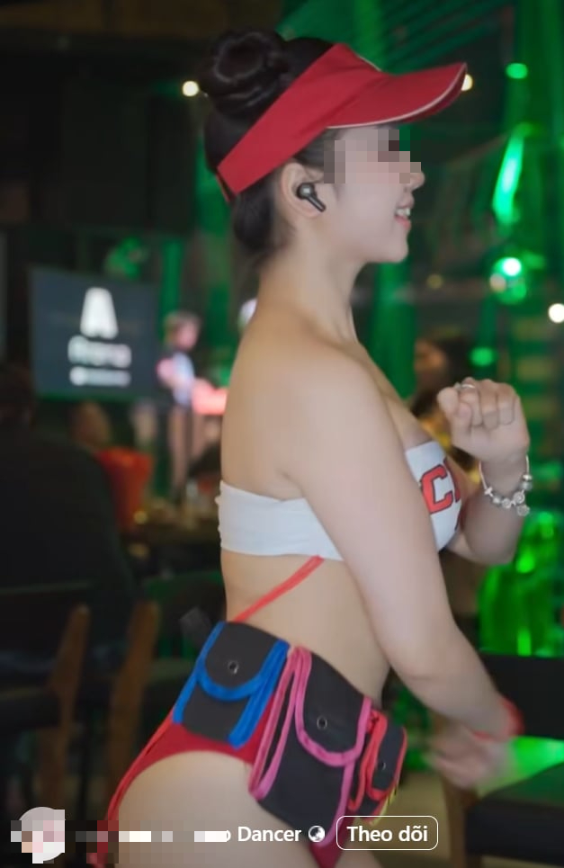 Showing Off in Revealing Outfits and Posting Dance Videos, Controversial Girl Claims to be a Dancer 3 edit f22982d5 a7a4 4a1e 8a40 8ef2960d1510 17453812421731407107824 1745387882551 1745387882694979444102