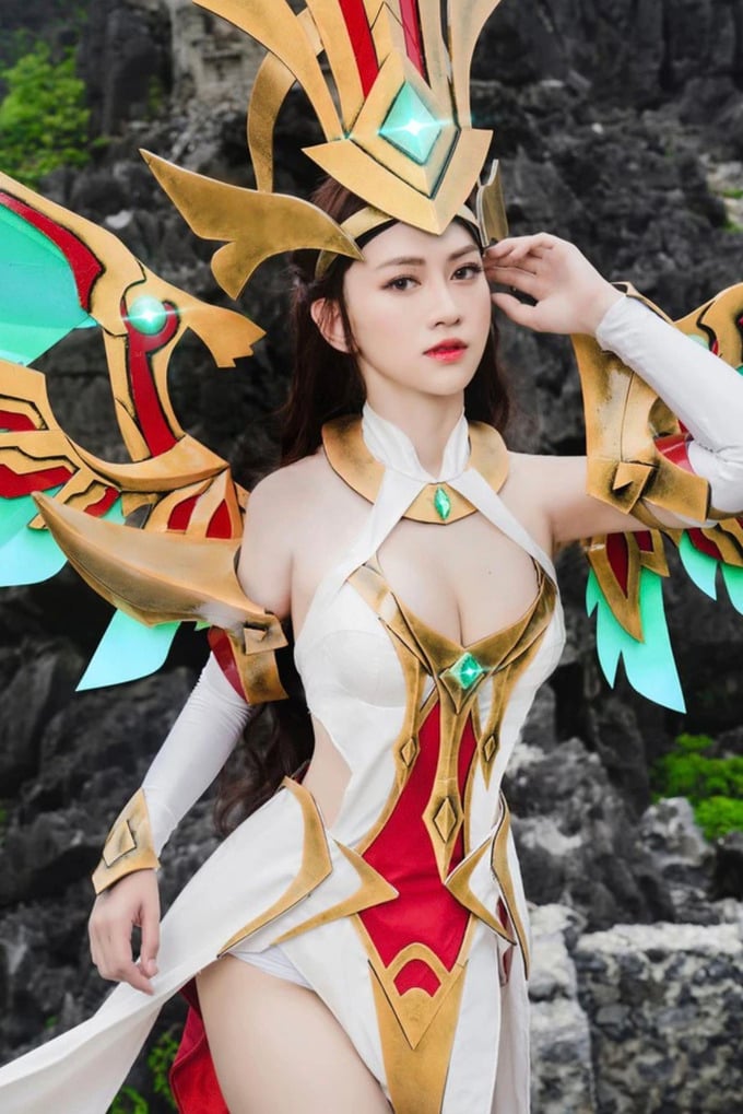 Once Famous for Game Cosplay That Drove Male Fans Crazy, Hot Girl Now Conquers Prime-Time TV 5 le bong2 2259 170538 1705142194703 17051421948821225266970 17445214511861450292382 1744597480885 17445974810371836179065