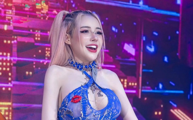 Accused of "Copying" Ngân 98, DJ Dolly Trang Unfazed in "Combat" 1 ng 17323407629371693313892 265 0 1015 1200 crop 17323407842912041162709 17446197427991049450959 1744621779615 1744621779847998523807