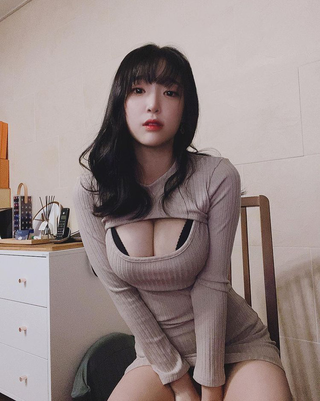 Quitting Her Sensual Streaming Career, the Hot Girl Still Faces Unwarranted Controversies and Expresses Her Frustration 3 photo 1 1619163651850423209032 1743740715725 1743740715974623261343 1743741910562 1743741910813379451359