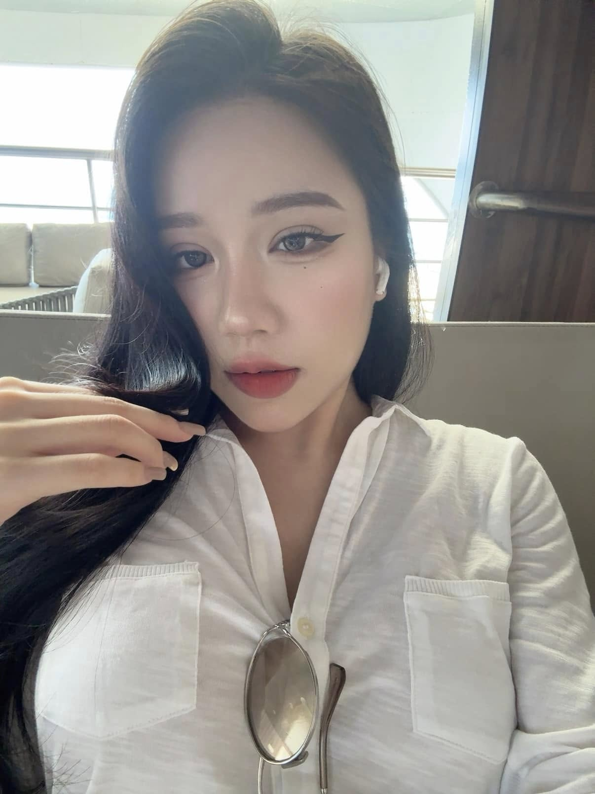 "Rich Bitch" Streamer Not Happy, Fans Playfully Call Out Ex 2 photo 1743909923295 1743909923650538661144 1743910550444 174391055063463674168 1743912615118 17439126152971936434970