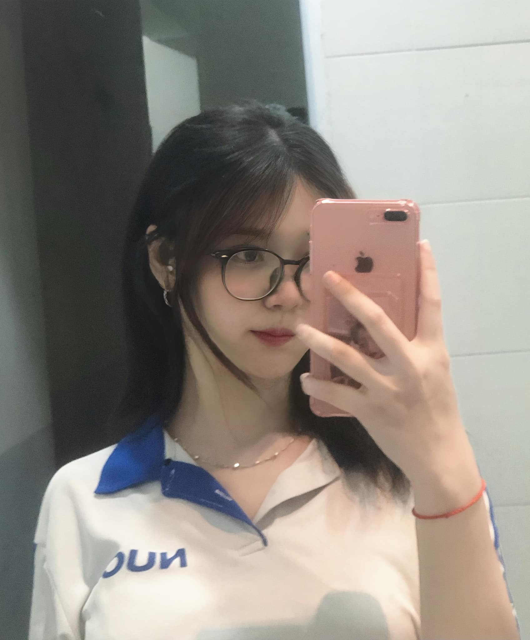 Casual Photos: Stunning Cosplayer Captivates Fans with Heart-Melting Beauty 3 photo 1743912358471 17439123586631795732709 1743912765420 17439127655342026563378 1743928818370 1743928818686650499478