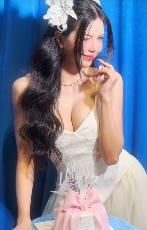 Mai Dora Fans Have Never Known Disappointment, The Hostess Unveils a Stunning New Look! 1 screenshot 2025 03 14 145445 17419389180001150515140 17457436603031187509727 1745746081490 174574608321193847437
