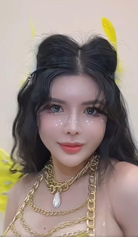 Accused of "Copying" Ngân 98, DJ Dolly Trang Unfazed in "Combat" 5 screenshot 2025 04 14 152102 17446197690841834208558 1744621786232 1744621786753880573333